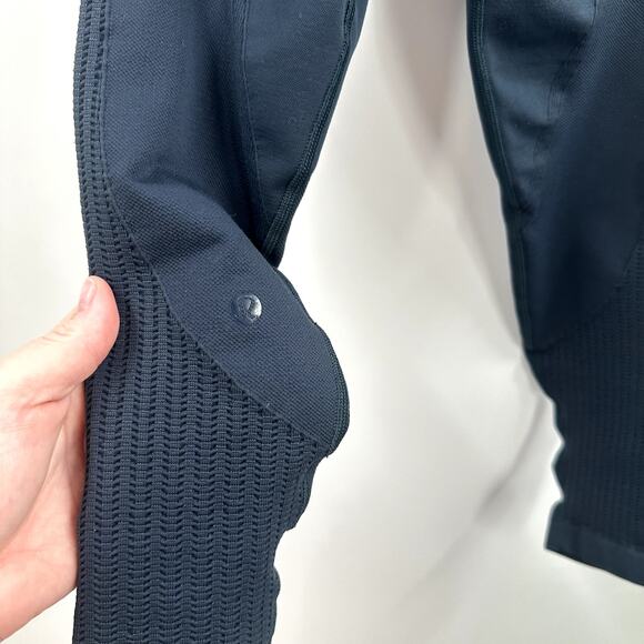 Lululemon Deep navy Crop Legging Size 4 - Picture 7 of 7